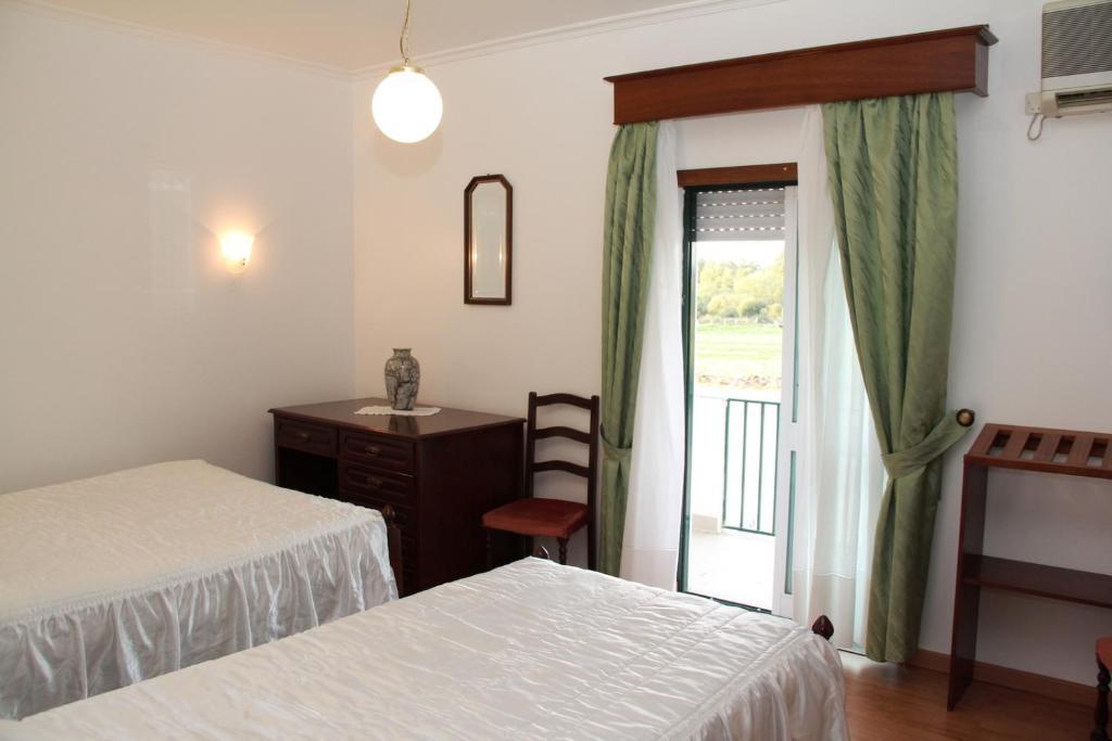 O Pelicano Bed & Breakfast Alfaiates Cameră foto